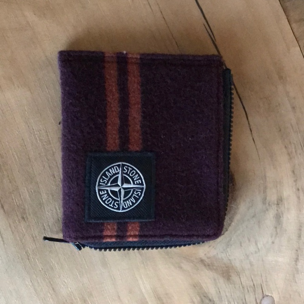 Stone island zip wallet